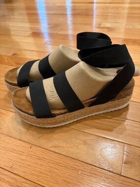 Steve Madden Kimmie Black Espadrille Platform Sandals with Wrap Straps